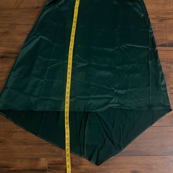 Hanna Nikole Plus Size Satin Skirt Size 20W - Picture 2 of 7